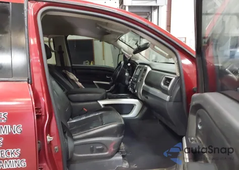 2016 Nissan Titan Xd Pro-4X Diesel z USA, uszkodzony, nr VIN 1N6BA1F43GN510021